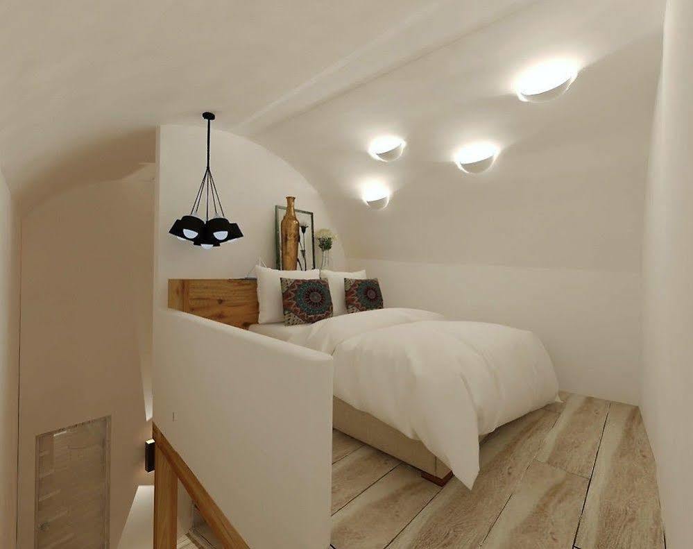 Callia Caves - Adults Only Fira  Bagian luar foto